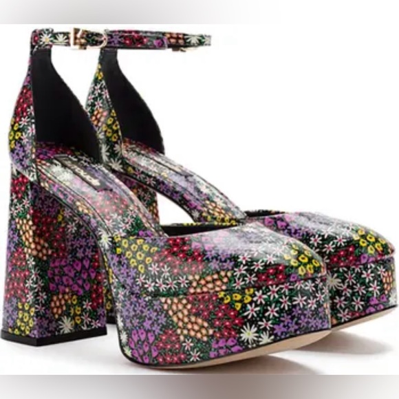 Larroude Shoes - NIB Larroude Ari Ankle Strap Platform Pump Floral 9
